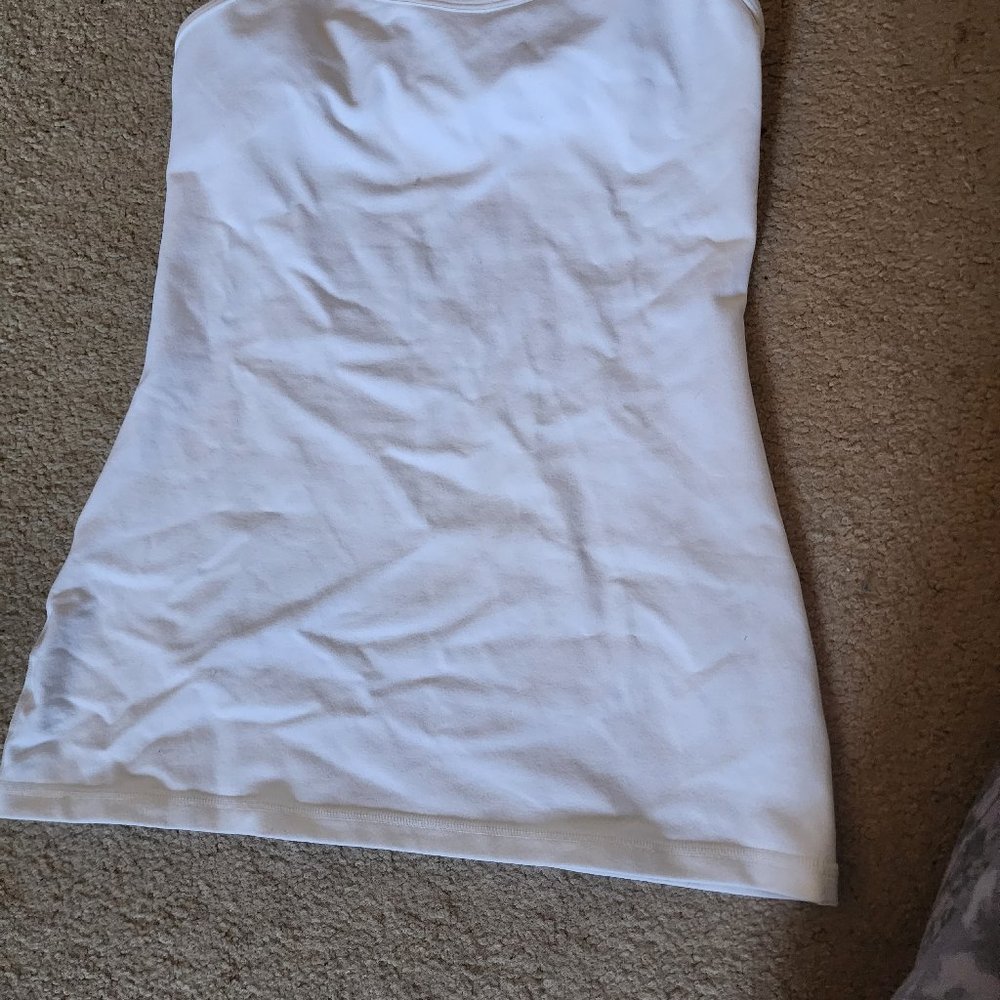 Lululemon tank
